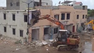 द्वारका तीर्थ स्थल पर बुलडोजर एक्शन