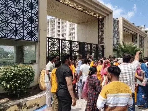 dheerendra shastri agra event cancelled bageshwar dham live 