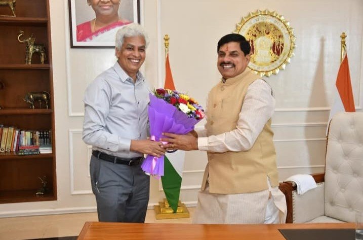 ias deepak saxena inspiration shiksha mafia strike by nationmirror