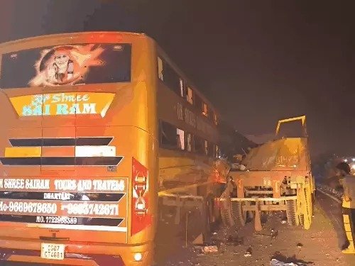 jaunpur-bus-accident varanasi-pilgrims-death 