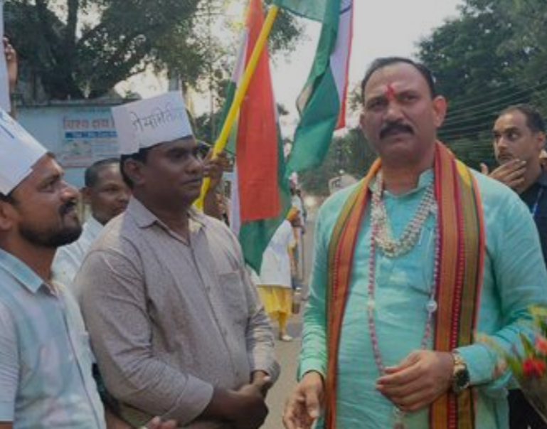 स्वास्थ्य मंत्री