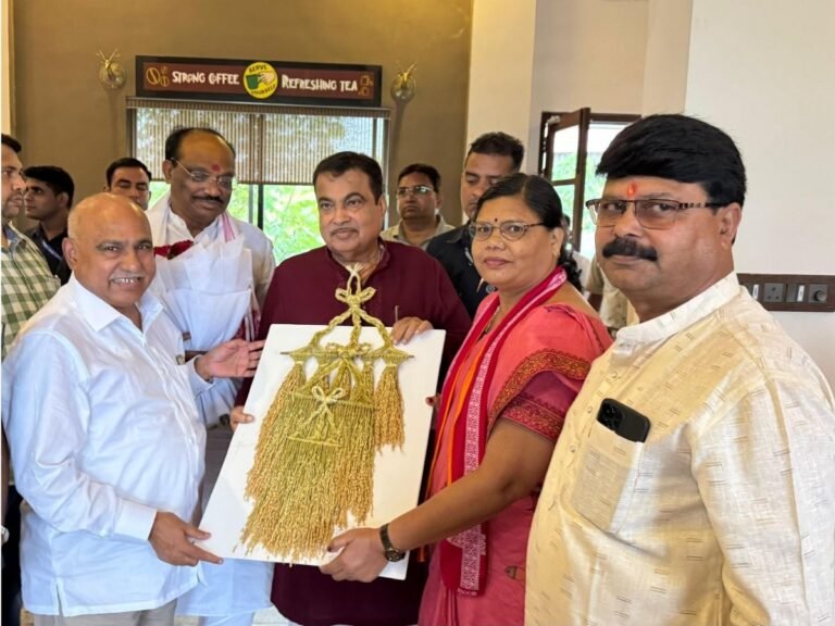 Nitin Gadkari Satpura Tiger Reserve visit