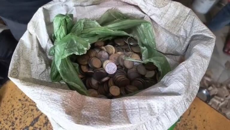 Rudki beggar found 1 lakh rupees