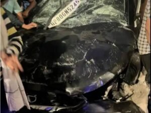 हादसे में 5 की मौत, 3 घायल