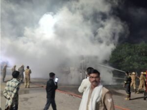 70 यात्रियों की जान बाल-बाल बची