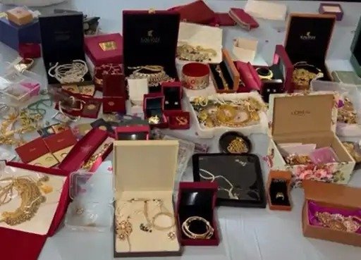 punjab-dig-corruption-case cbi-raid-chandigarh 5-crore-cash-found 