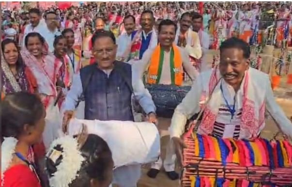 सीएम साय का अनोखा अंदाज