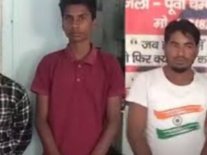 तीन युवकों को फर्जी वोटर बनकर मतदान की कोशिश की