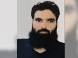 सहारनपुर में डॉ. आदिल की शादी डॉ. रुकैया से हुई थी।