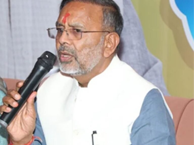 Farmers raise fertilizer and ration shortage issue