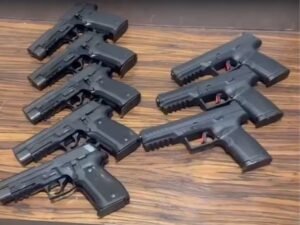 हाई-टेक हथियार बरामद