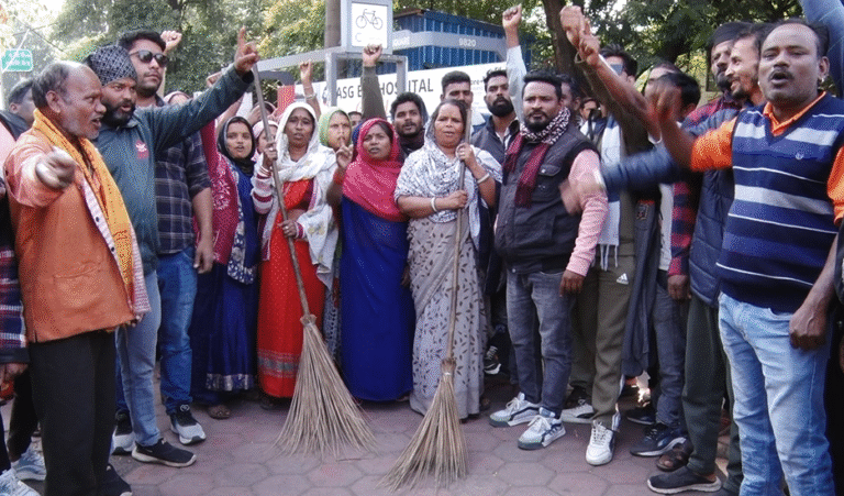 Bhopal sanitation workers protest
