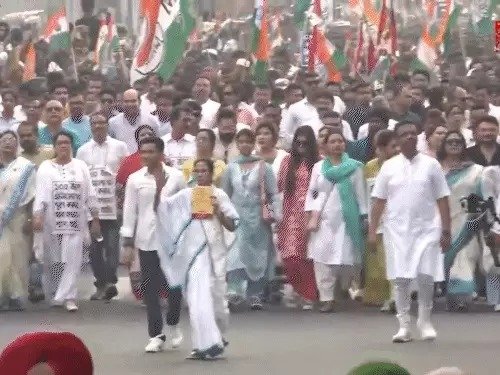 mamata-banerjee-sir-protest-march-kolkata-bangla-identity-controversy