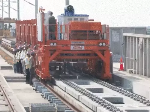 pm-modi-visits-bullet-train-project-surat-track