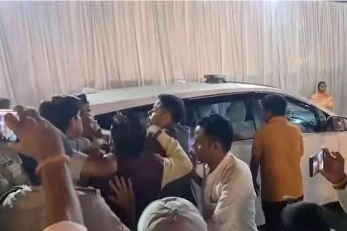 बीजेपी नेता की दबंगी