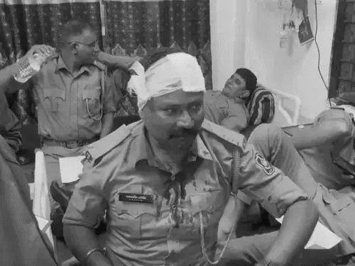 Banaskantha Violence Police-Forest Team Attacked 47 Hurt