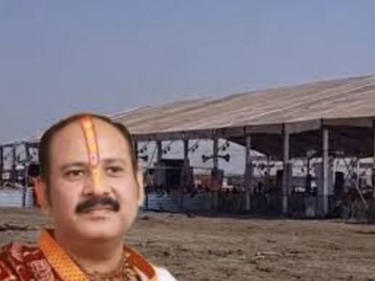 Controversy in Pradeep Mishra story