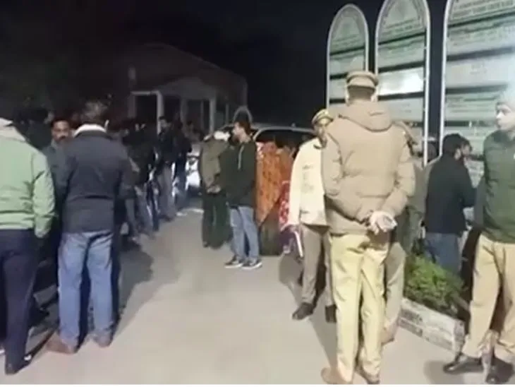 AMU Teacher murder: कैंपस में शाम की सैर के दौरान टीचर को गोली मारी