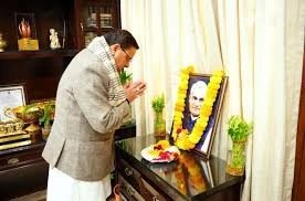 CM Dhami News मुख्यमंत्री धामी ने भारत रत्न पूर्व प्रधानमंत्री अटल बिहारी वाजपेयी को दी श्रद्धांजलि