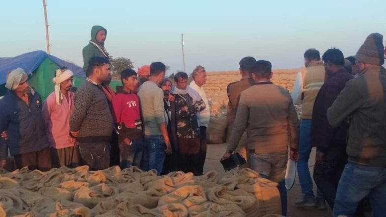 धान खरीदी केंद्र अनियमितता: शिवराजपुर धान खरीदी में गड़बड़ी