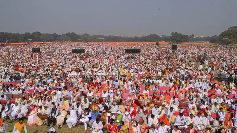 kolkata-mega-gita-chanting-brigade-ground-governor-bose-statement