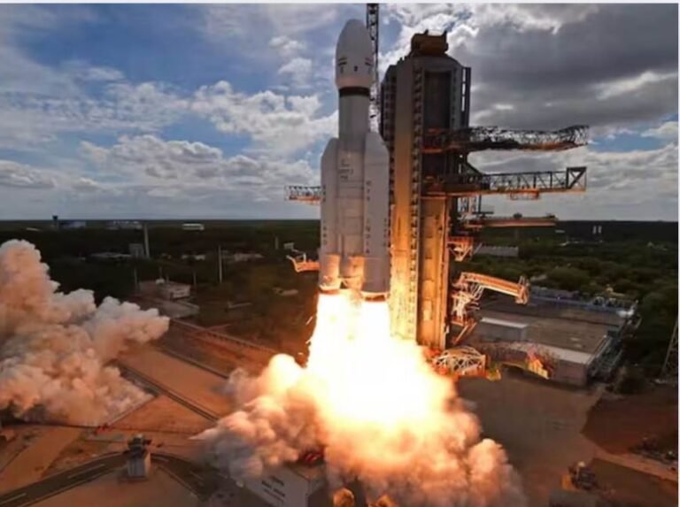 ISRO ने रचा इतिहास, अमेरिकी सैटेलाइट का किया सफल लॉन्च!