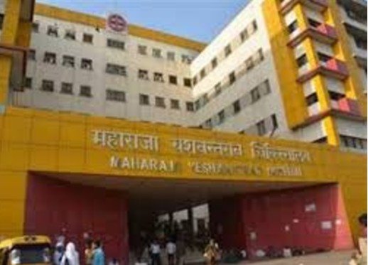 Govt doctors commission scam: एमवाय अस्पताल इंदौर में डॉक्टर द्वारा मरीज को निजी अस्पताल भेजने का मामला सामने आया। शिकायत पर डॉक्टर का