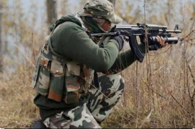 Naxalites Encounter in Sukma सुकमा में DRG जवानों और नक्सलियों के बीच जारी मुठभेड़