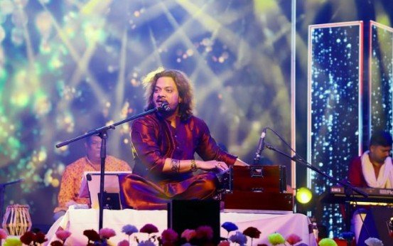 भोजपाल महोत्सव 2025 कलाकार प्रस्तुति तुम्हारी दौलत नई है