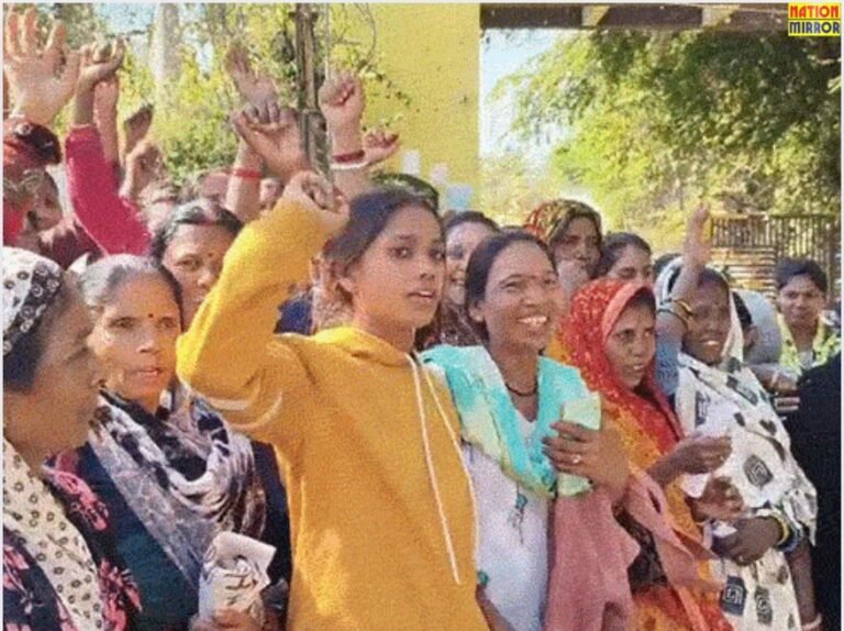 Bilaspur Maid Strike: 400 कामवाली बाईयों ने दिया धरना! जानिए वजह