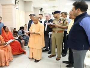 CM योगी का जनता दरबार