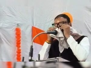 अतीत और संघर्षों को याद कर इतने भावुक हुए पाठक