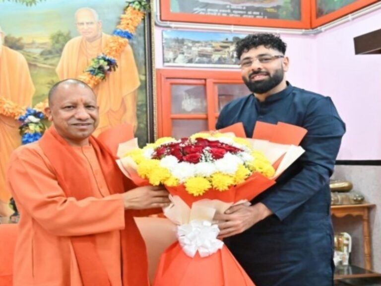 Badshah meets Yogi Adityanath