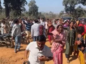 हाईवे किया चक्काजाम