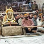 Virat kuldeep Visit Ujjain: विराट कोहली और कुलदीप यादव ने किए श्री महाकाल बाबा के दर्शन!