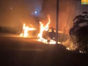 धुं-धुंकर जल गई