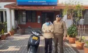 पुलिस ने बदमाश को गिरफ्तार किया