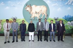 CM नीतीश ने किया पशुपालन निदेशालय एवं प्रशिक्षण केंद्र का निरीक्षण