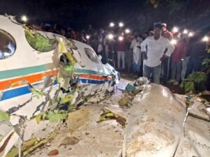 विमान में सवार सभी 7 लोगों की मौत