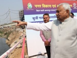 CM नीतीश ने किया राजीव नगर और आनंद पुरी इलाके का निरीक्षण