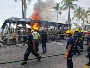 20 राज्यों में हिंसा