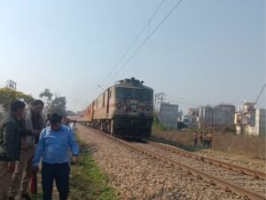 बड़ा रेल हादसा होने से टला