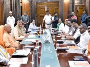 बजट से पहले CM योगी ने की सर्वदलीय बैठक