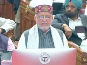 वित्त मंत्री सुरेश खन्ना