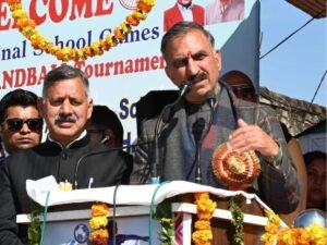 1 मार्च से स्कूलों में मोबाइल फोन ले जाने पर प्रतिबंध