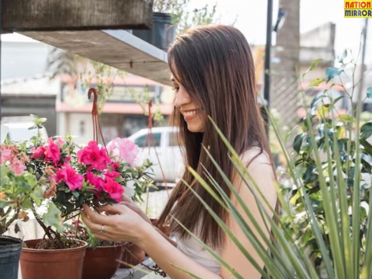 Vastu For Home Flower Decor