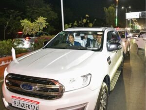 रेड सिग्नल पर रुका CM भजनलाल का काफिला