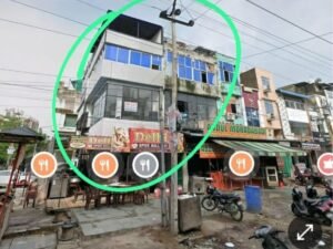 बिल्डिंग में चल रहा था रेस्टोरेंट 