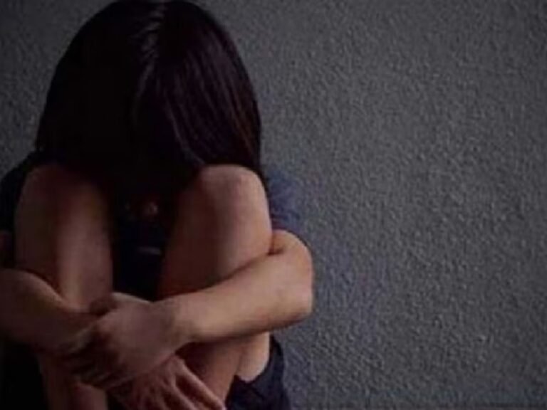 ढाई साल की बच्ची के साथ रेप, तौलिए से ढककर ले गया आरोपी