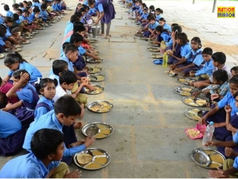मिड-डे मील बना जहर